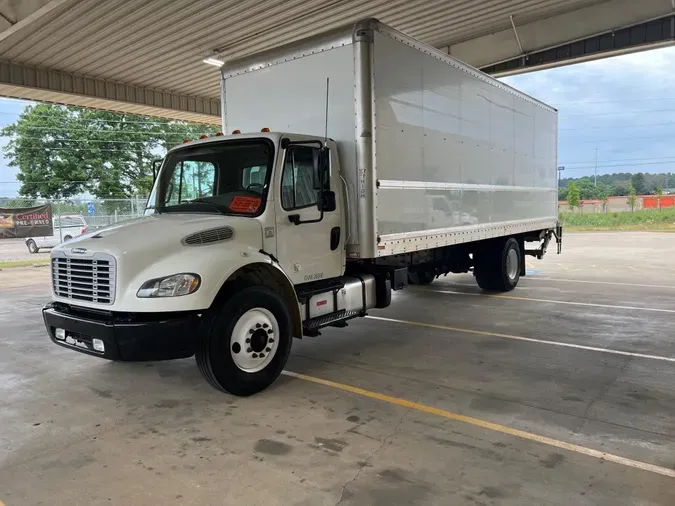 2018 Freightliner Business Class M2 106