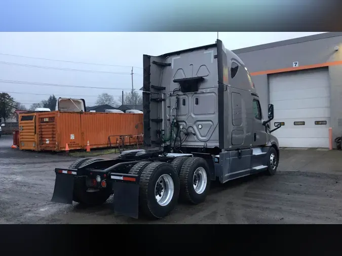 2020 Freightliner Cascadia