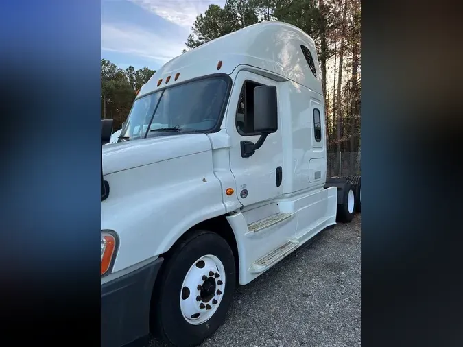 2018 FREIGHTLINER/MERCEDES CASCADIA 1251d8a35b0f60a88e0329f9221aaa65f32