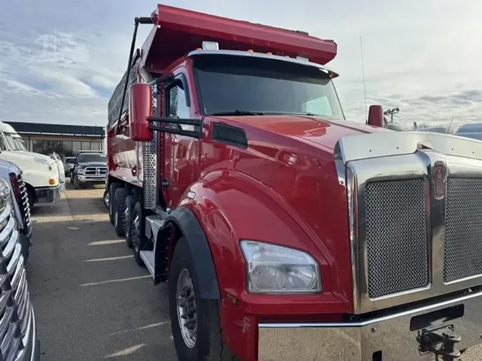 2016 KENWORTH T880