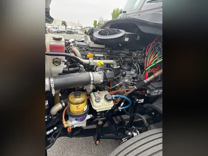 2018 FREIGHTLINER/MERCEDES CASCADIA 125