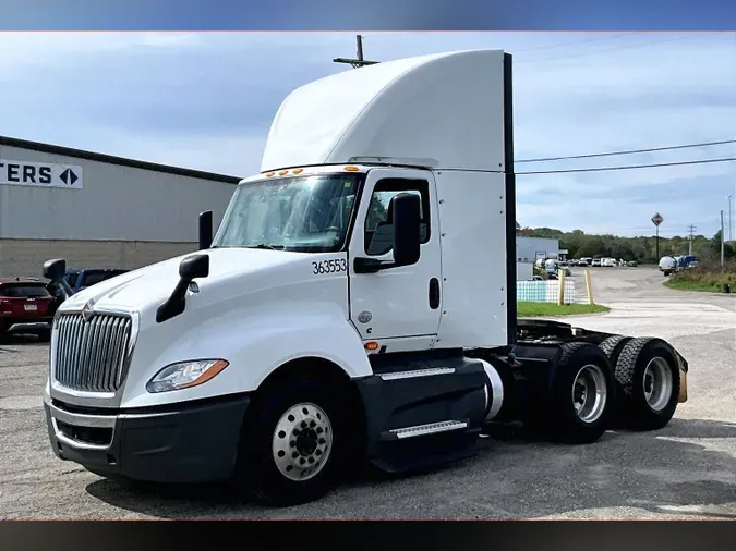 2022 INT LT625 6x4