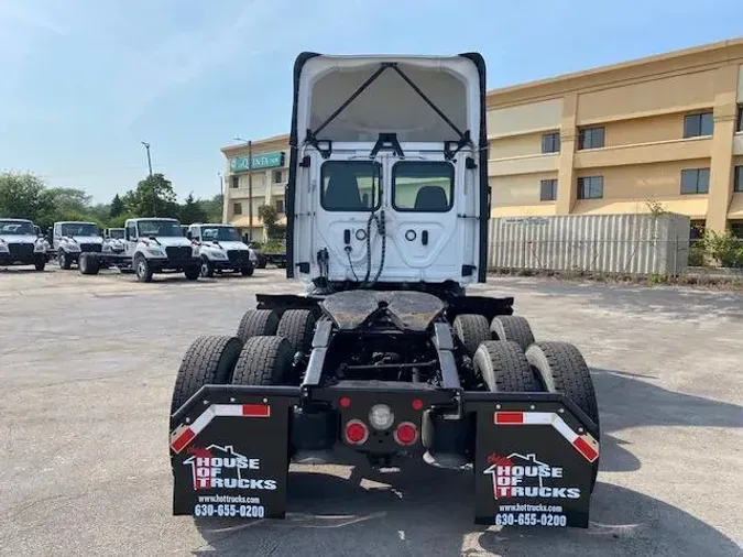2020 Freightliner Cascadia