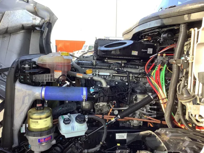 2022 Freightliner Cascadia 126