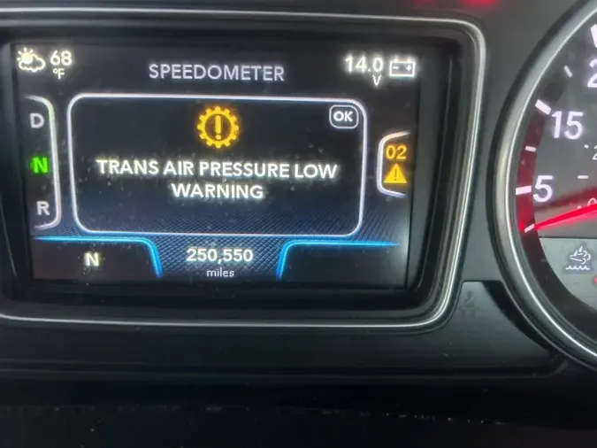 2020 NAVISTAR INTERNATIONAL LT625 DAYCAB T/A1d904a36d3ce46b8ef27e0d7031d51ec