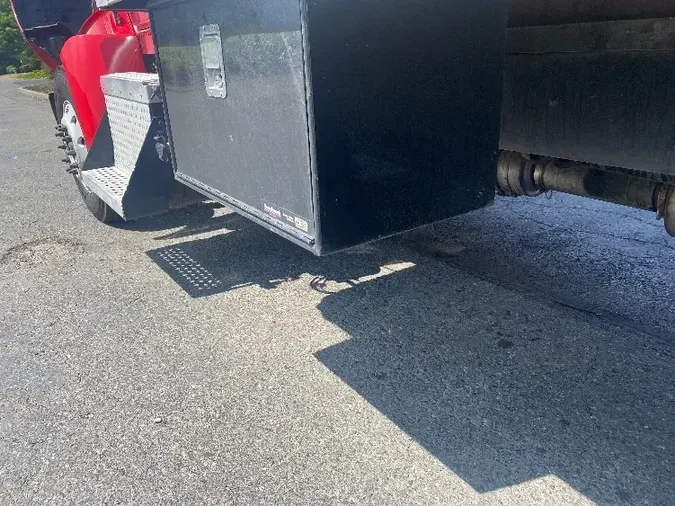 2014 KENWORTH T270