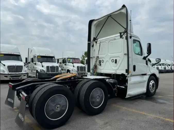 2019 FREIGHTLINER/MERCEDES NEW CASCADIA PX12664