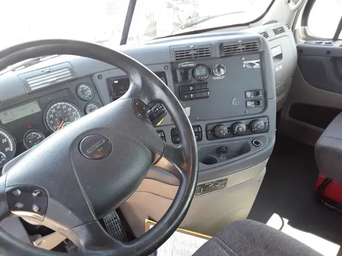 2020 FREIGHTLINER CASCADIA 125