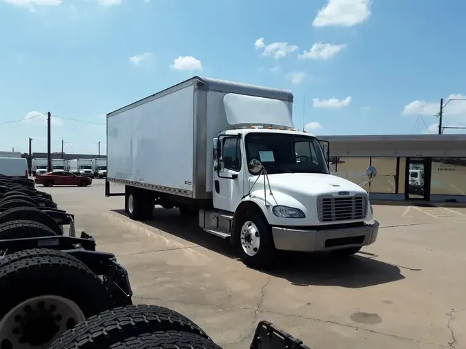 2018 FREIGHTLINER M2 106
