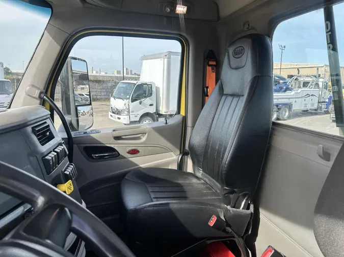 2021 Peterbilt 579
