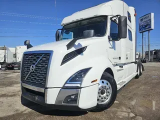 2023 VOLVO VNL64T860