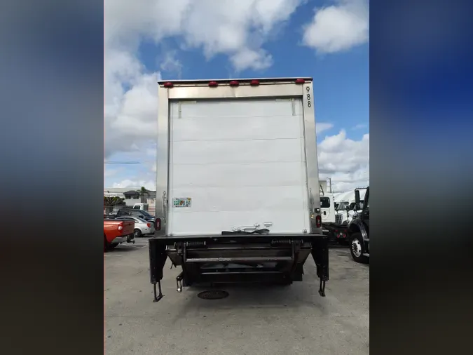 2018 FREIGHTLINER/MERCEDES M2 106