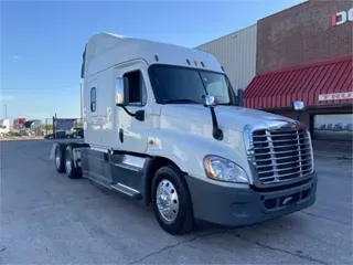 2015 Freightliner CASCADIA 125