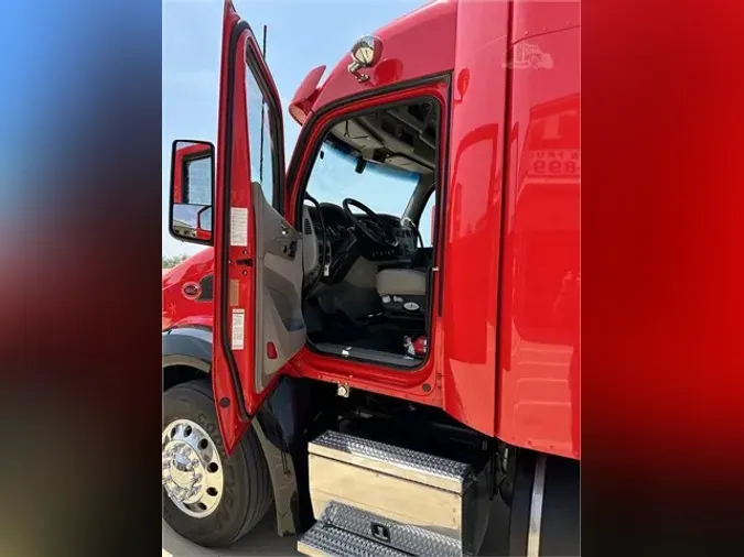 2019 PETERBILT 579