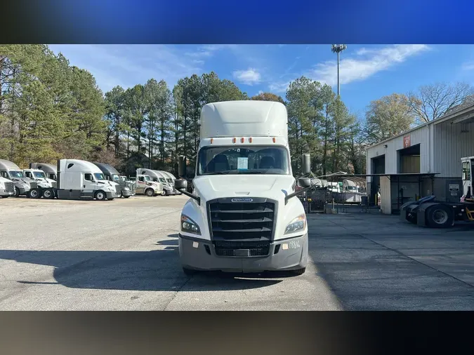 2019 Freightliner Cascadia 126