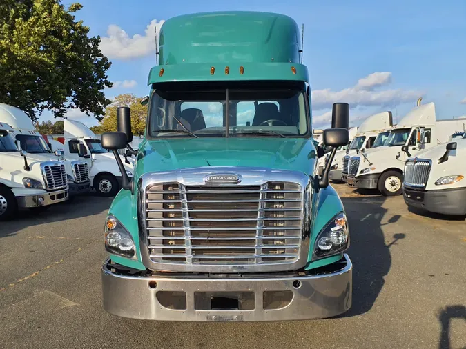 2018 FREIGHTLINER/MERCEDES CASCADIA 125