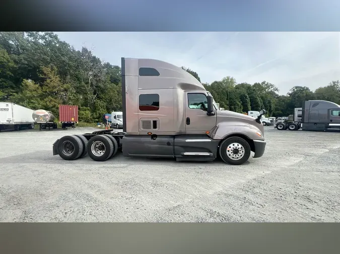 2022 International LT1da586a181f4a2102dd9819a08937823