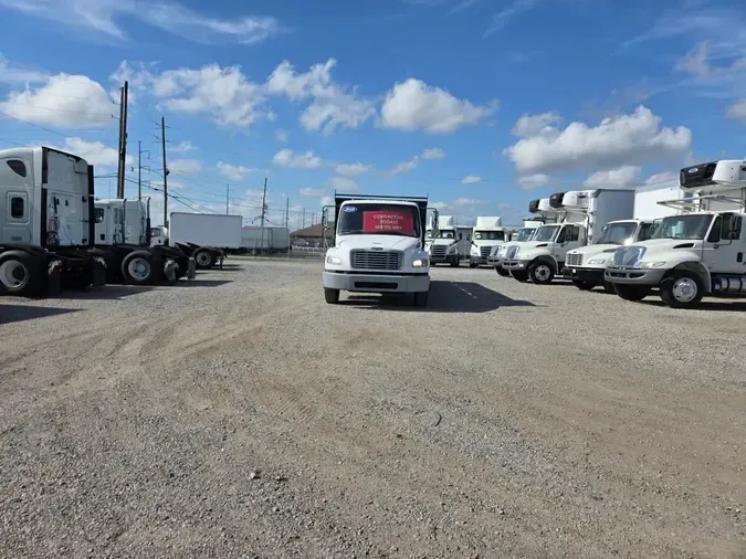 2019 FREIGHTLINER/MERCEDES M2 106