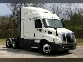 2018 Freightliner Corp. CASCADIA