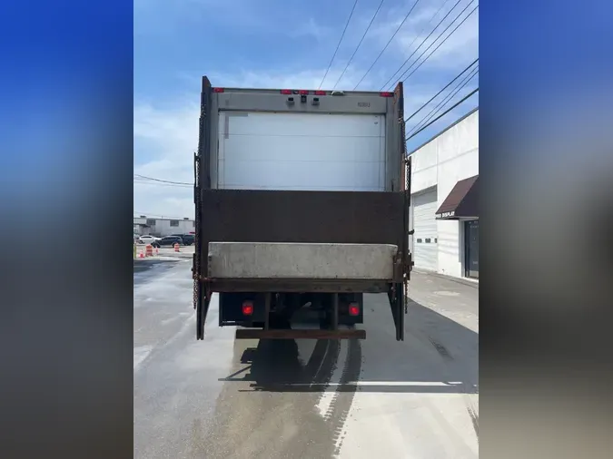 2019 FREIGHTLINER/MERCEDES M2 106