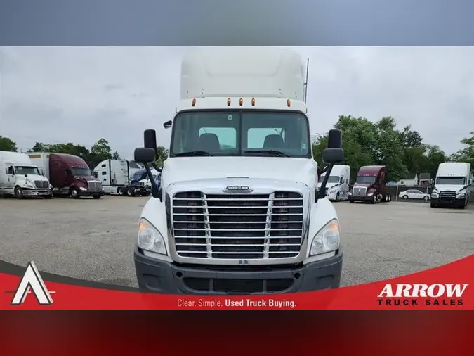 2018 FREIGHTLINER CA12562DC