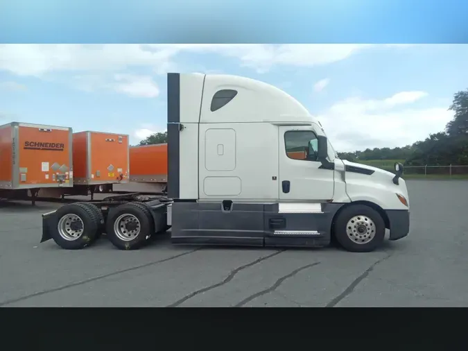 2023 Freightliner Cascadia 1261dbd0c7ca7bcf8269719ab04989c221e