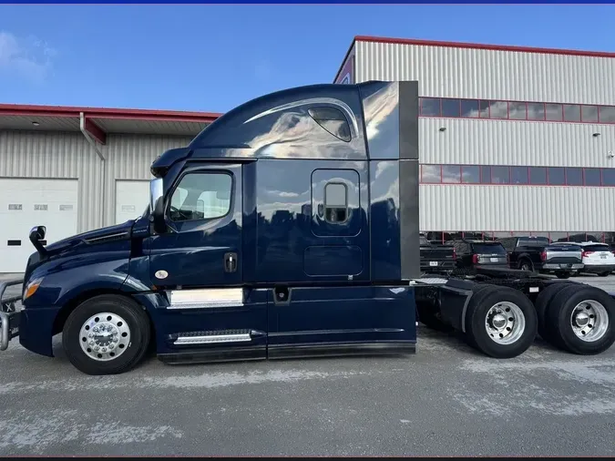 2023 Freightliner Cascadia&reg;