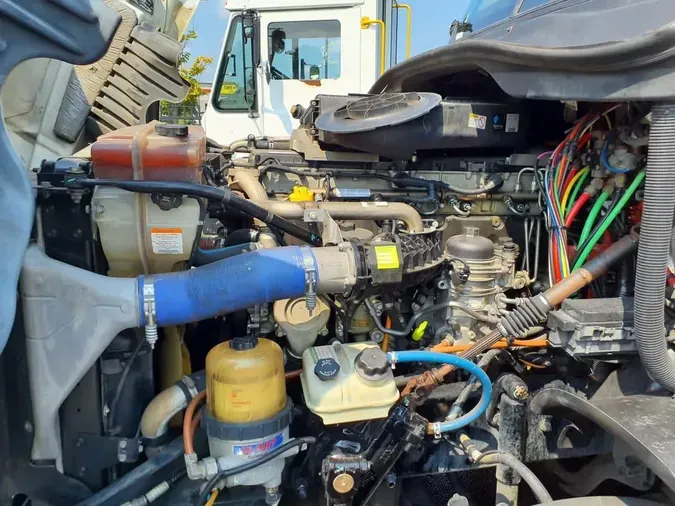 2019 FREIGHTLINER CASCADIA 125
