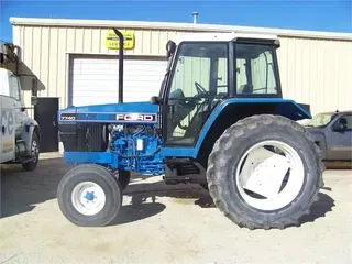 1993 FORD 7740