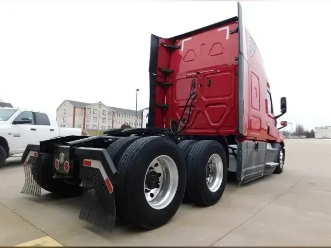 2020 Freightliner Cascadia