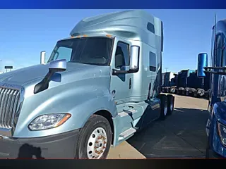 2022 INTERNATIONAL LT