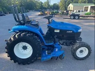 2000 New Holland TC25