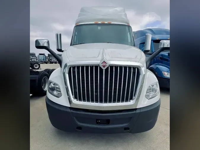 2024 INTERNATIONAL LT