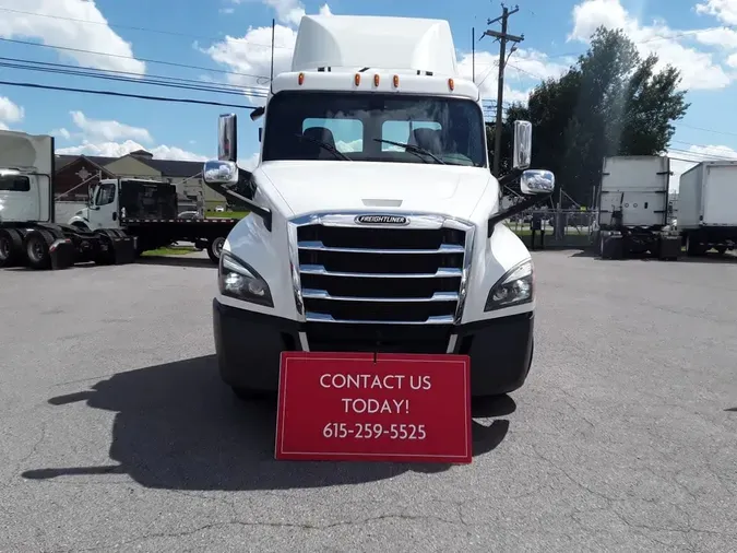 2020 FREIGHTLINER NEW CASCADIA 126
