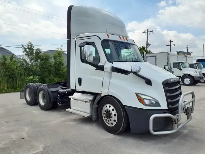 2023 FREIGHTLINER/MERCEDES CASCADIA PX11664ST1dc74883f471cbd23e7775627bdcfb39