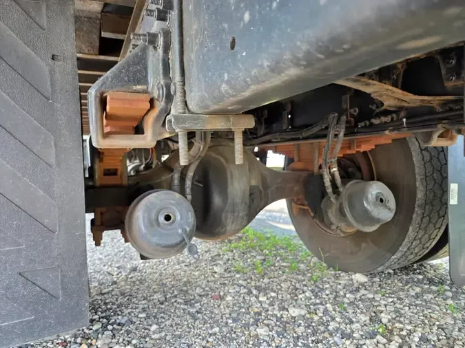 2019 FREIGHTLINER M2 106
