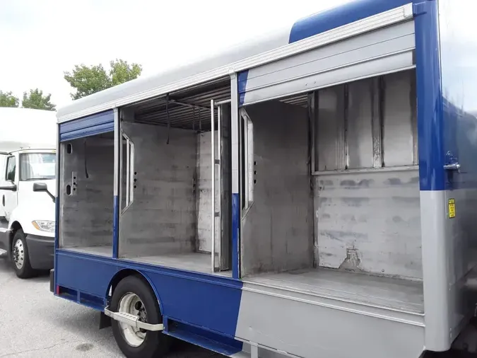 2019 NAVISTAR INTERNATIONAL 4300LP (4X2)