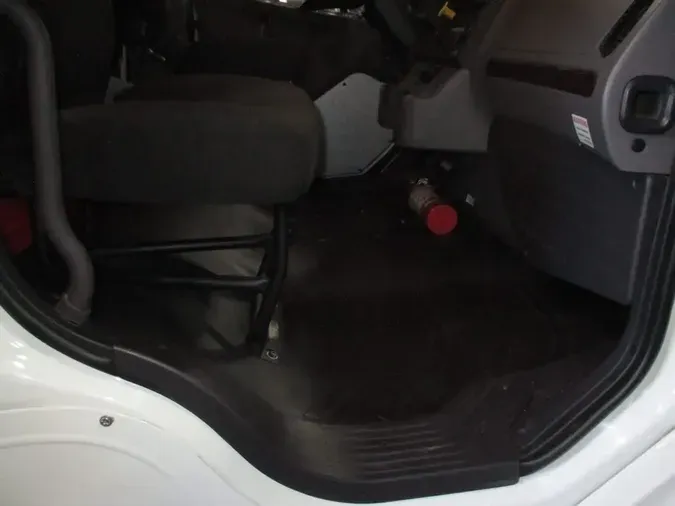 2021 FREIGHTLINER/MERCEDES M2 106