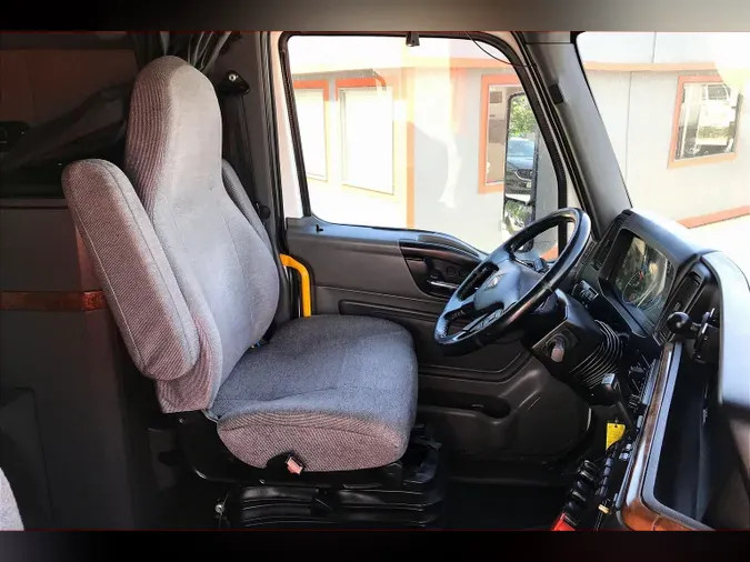 2021 INT LT625 6x4