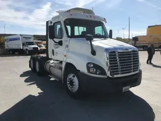 2016 FREIGHTLINER X12564ST