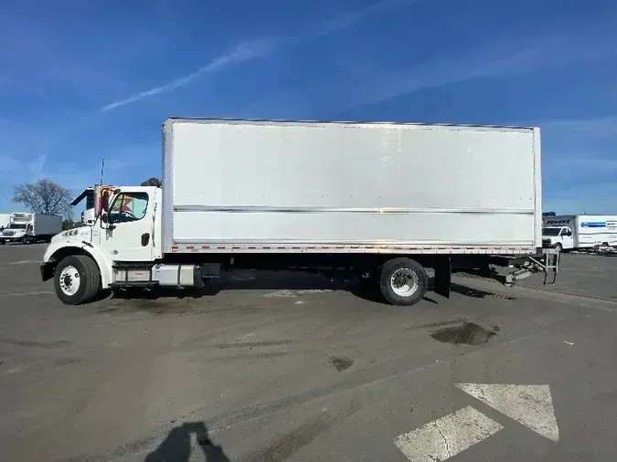 2018 Freightliner M2