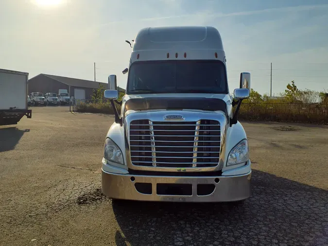 2018 FREIGHTLINER/MERCEDES CASCADIA 125