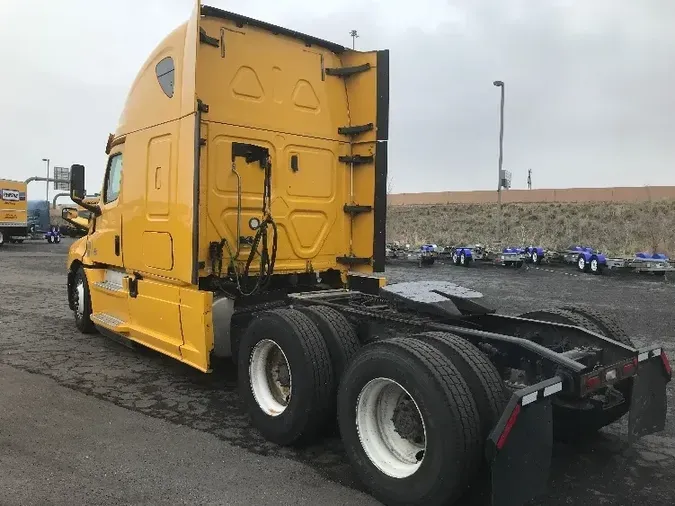 2019 Freightliner T12664ST