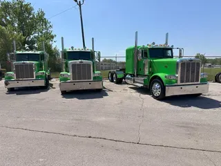 2021 Peterbilt 389