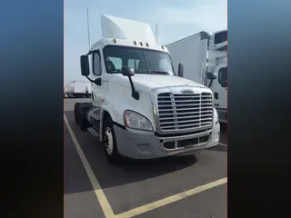 2016 FREIGHTLINER/MERCEDES CASCADIA 125