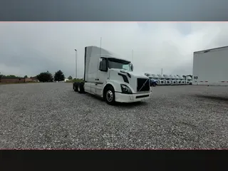 2018 Volvo VNL 740