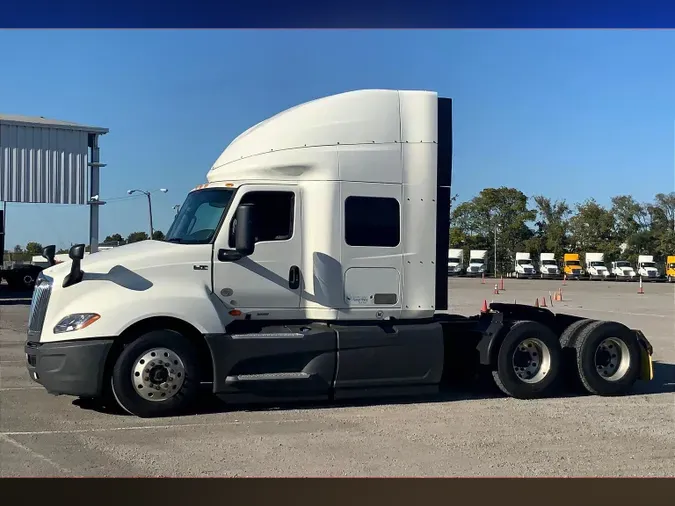 2022 INT LT625 6x4