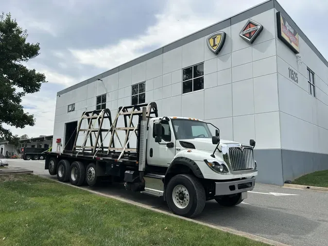 2019 International HV613