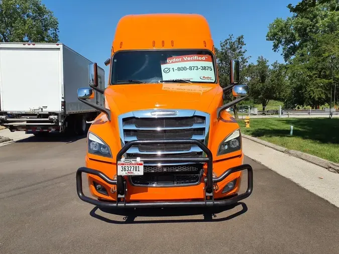 2019 FREIGHTLINER NEW CASCADIA PX12664