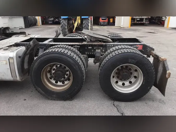2018 Volvo VNL300